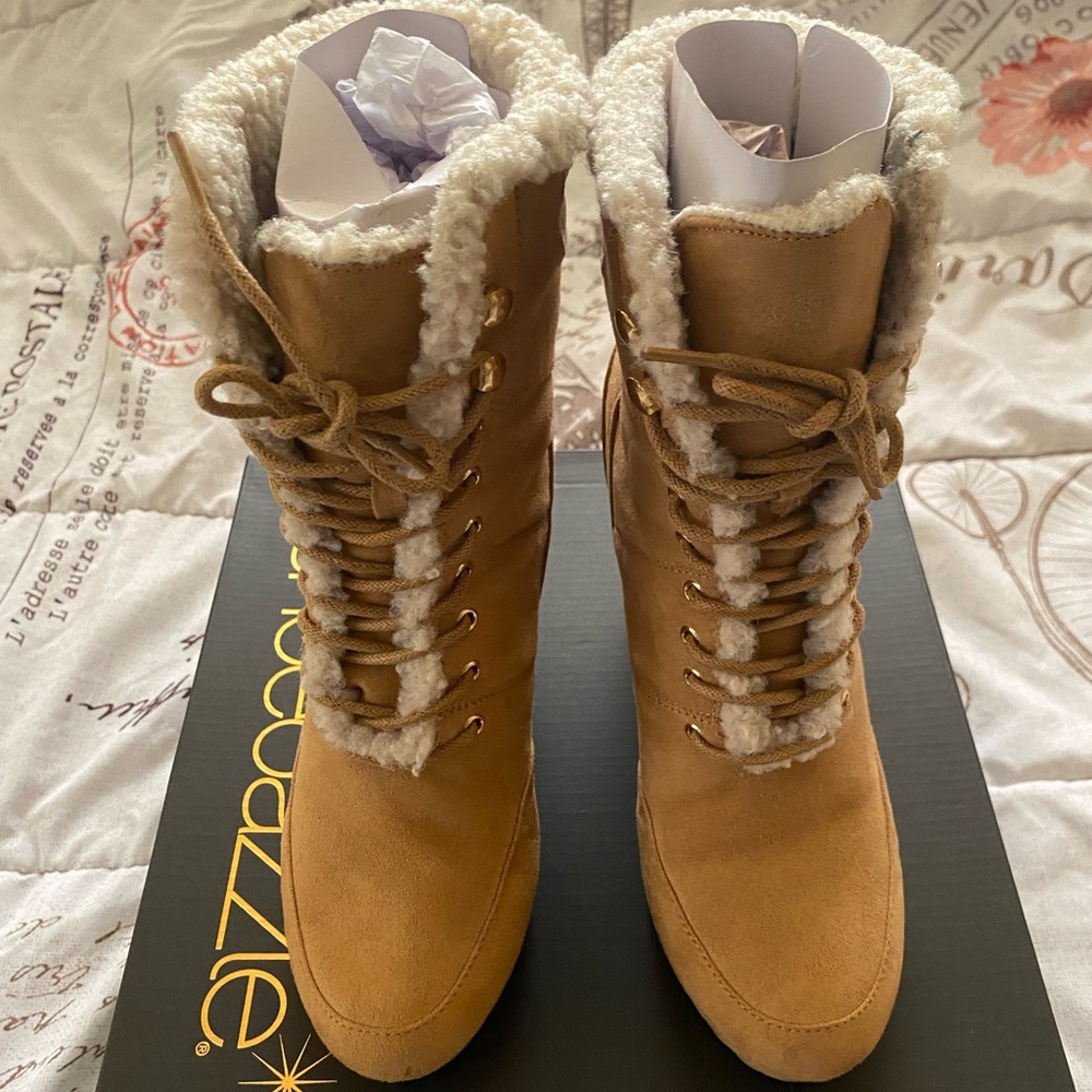 Shoe dazzle heeled boots